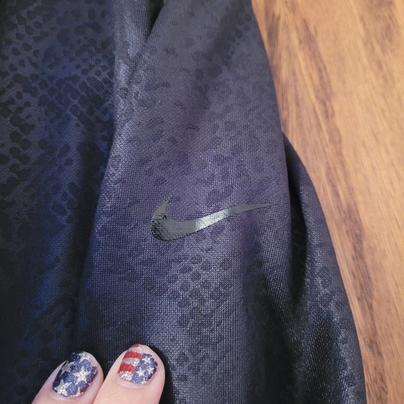 Nike Zip Up sweatshirt - Picture 4 of 5